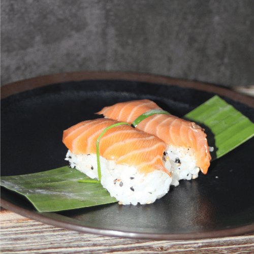 Salmon nigiri